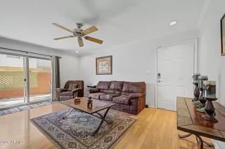 Photo #2: 7017892 Listing 