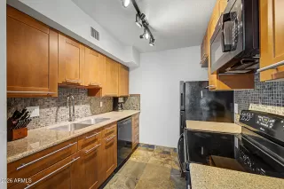 Photo #4: 7017892 Listing 