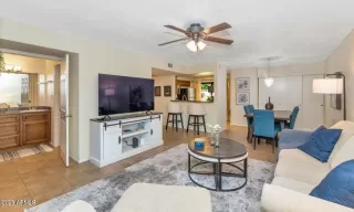 Photo #5: 7018047 Listing 