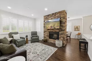 Photo #2: 7018301 Listing 