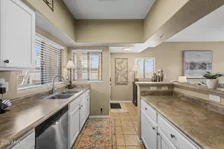 Photo #4: 7018349 Listing 