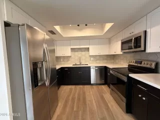 Photo #3: 7018406 Listing 