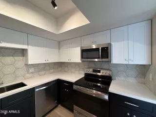 Photo #6: 7018406 Listing 