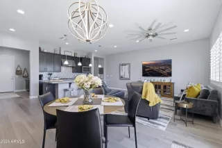 Photo #5: 7018449 Listing 