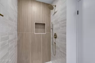 Photo #2: 7018486 Listing 