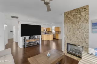 Photo #4: 7018567 Listing 