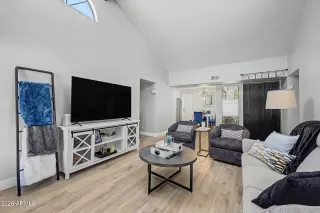 Photo #4: 7018583 Listing 