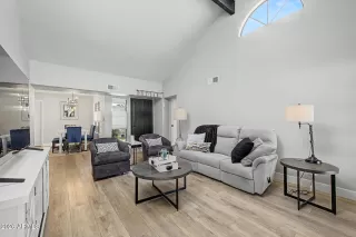 Photo #5: 7018583 Listing 