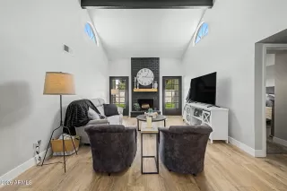 Photo #6: 7018583 Listing 