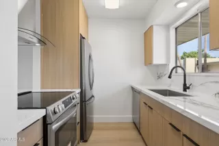 Photo #5: 7018745 Listing 