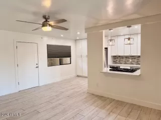 Photo #2: 7018753 Listing 