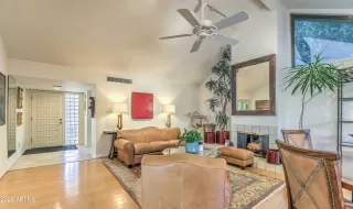 Photo #4: 7018833 Listing 