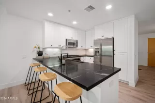 Photo #4: 7019151 Listing 