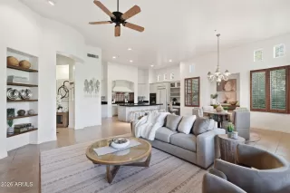 Photo #5: 7019179 Listing 