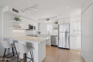 Photo #6: 7019198 Listing 