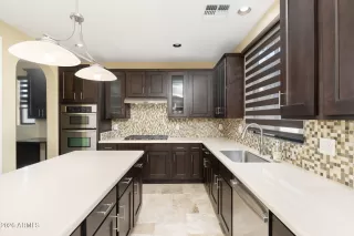 Photo #2: 7019800 Listing 