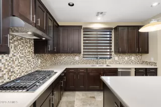 Photo #3: 7019800 Listing 