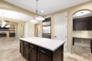 Photo #4: 7019800 Listing 