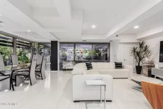 Photo #3: 7019827 Listing 
