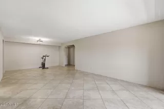 Photo #5: 7019856 Listing 