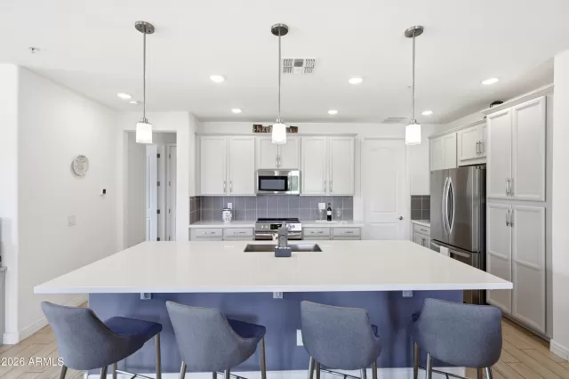 MLS: 7020387 Condo For Sale