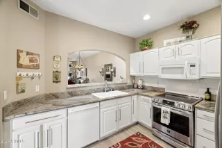 Photo #6: 7020547 Listing 