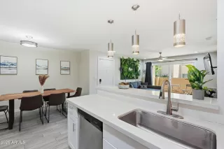 Photo #4: 7020667 Listing 