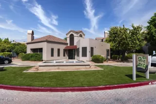 Photo #1: 7020742 Listing 