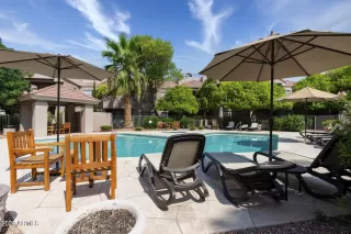 Photo #5: 7020742 Listing 