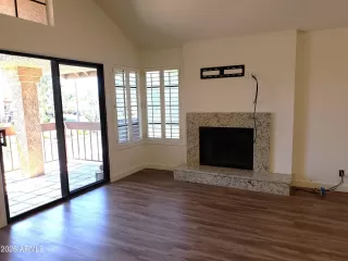 Photo #2: 7020993 Listing 