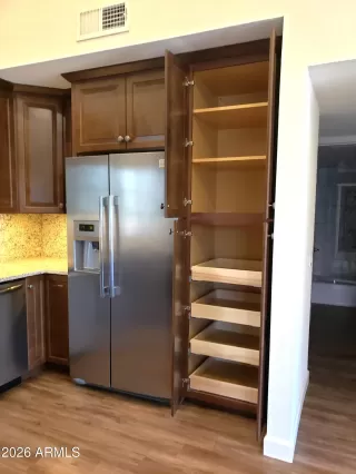 Photo #5: 7020993 Listing 