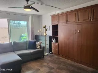 Photo #3: 7021003 Listing 