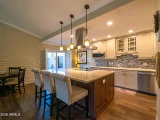 Photo #3: 7021023 Listing 