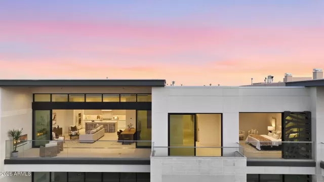 MLS: 7021316 Condo For Sale