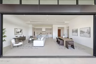 Photo #2: 7021316 Listing 