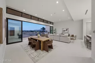 Photo #5: 7021316 Listing 