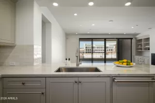 Photo #6: 7021433 Listing 