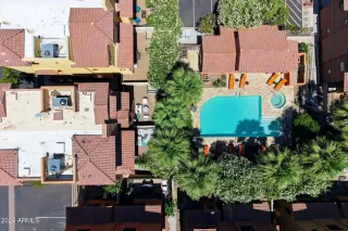 Photo #2: 7021879 Listing 