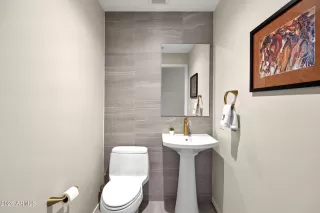 Photo #6: 7021920 Listing 