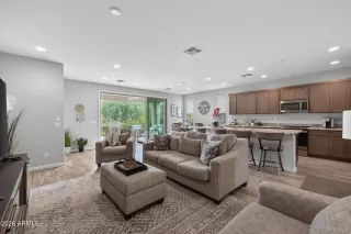 Photo #6: 7021991 Listing 