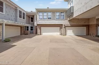 Photo #1: 7022117 Listing 