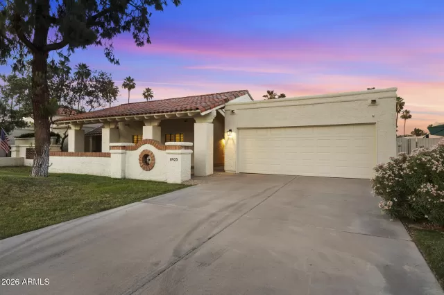 MLS: 7022249 Condo For Sale