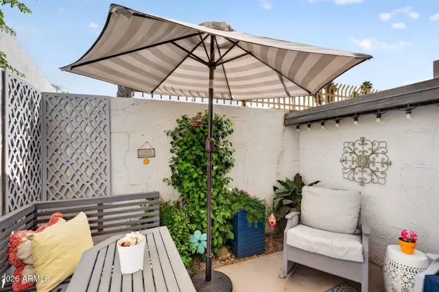 MLS: 7022853 Condo For Sale