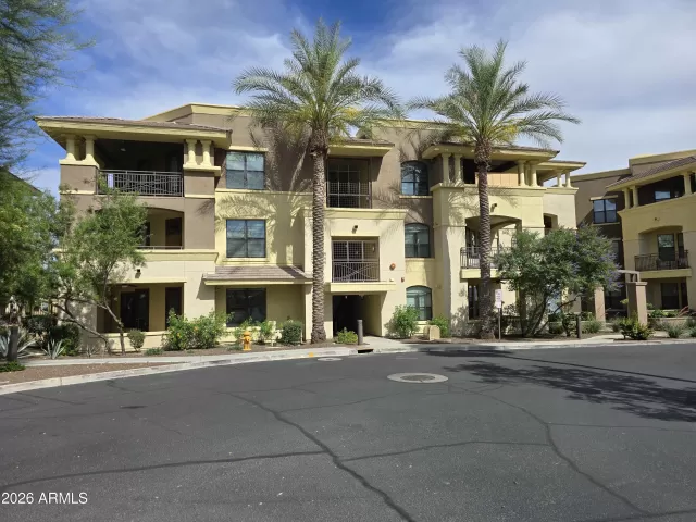 MLS: 7023053 Condo For Sale