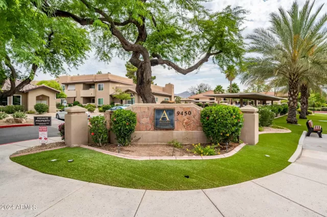 MLS: 7023502 Condo For Sale
