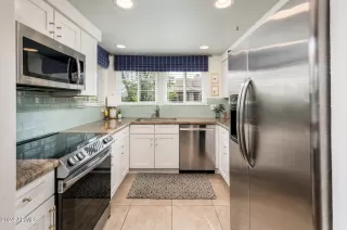 Photo #5: 7023502 Listing 