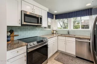 Photo #6: 7023502 Listing 