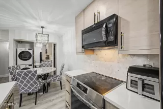 Photo #6: 7023701 Listing 
