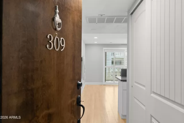 MLS: 7023813 Condo For Sale