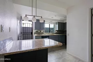 Photo #6: 7023934 Listing 